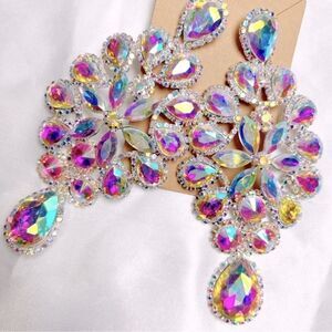 NWT Rhinestone Holographic Drop Earrings